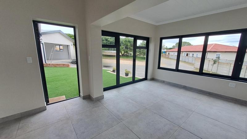 4 Bedroom Property for Sale in Stilbaai Wes Western Cape